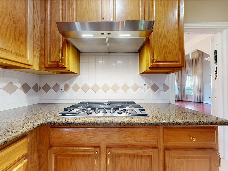 17319 Jackson Pines Dr — Photo 8