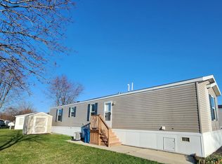 2 Bed 2 Bath Single Section plan