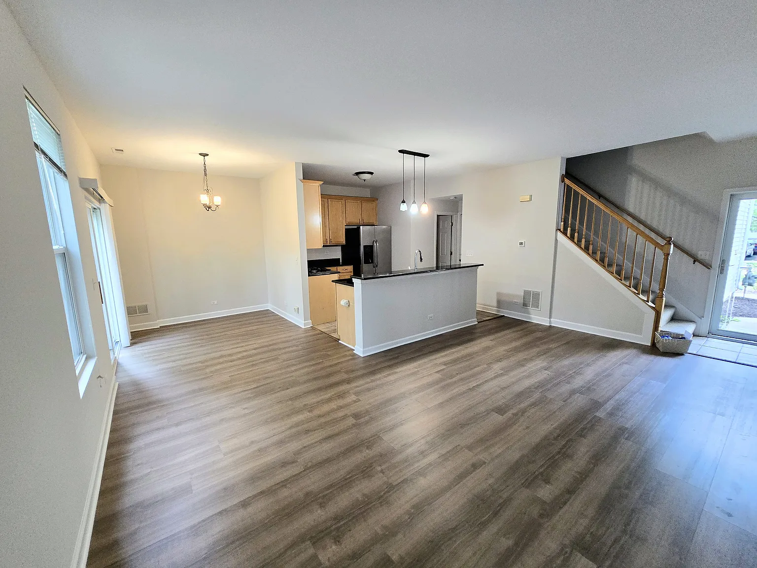 3 bed, 2.5 bath, 1567 sqft, $2,800 — Photo 3