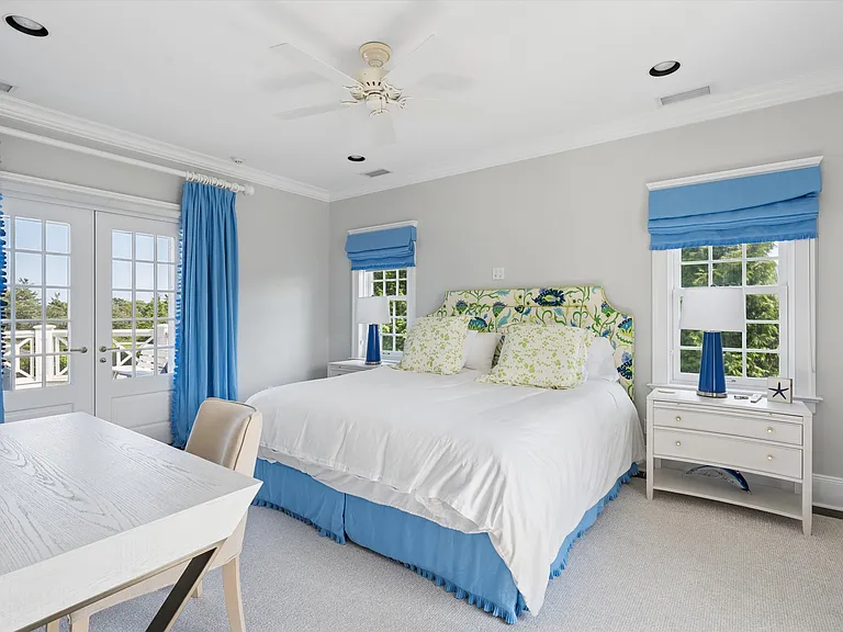 20 Quogo Neck Ln — Photo 12