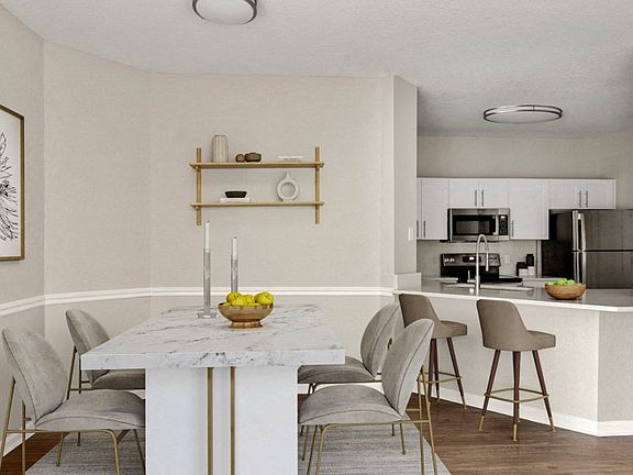 Premium Upgraded Apartment