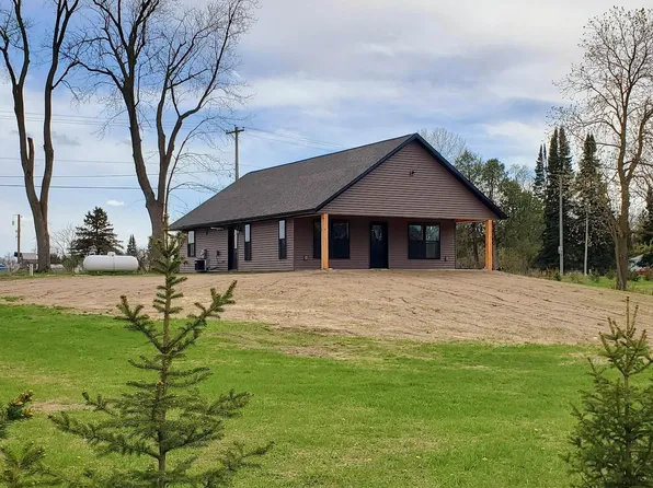 247 E Madison St, Clintonville, WI 54929