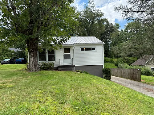 7 Robinwood Ave Photo 1 7 Robinwood Ave Photo 1