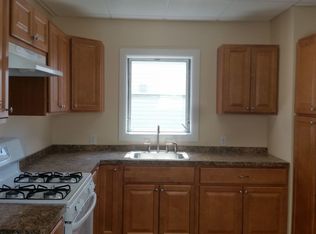 10426 122nd St, South Richmond Hill, NY 11419