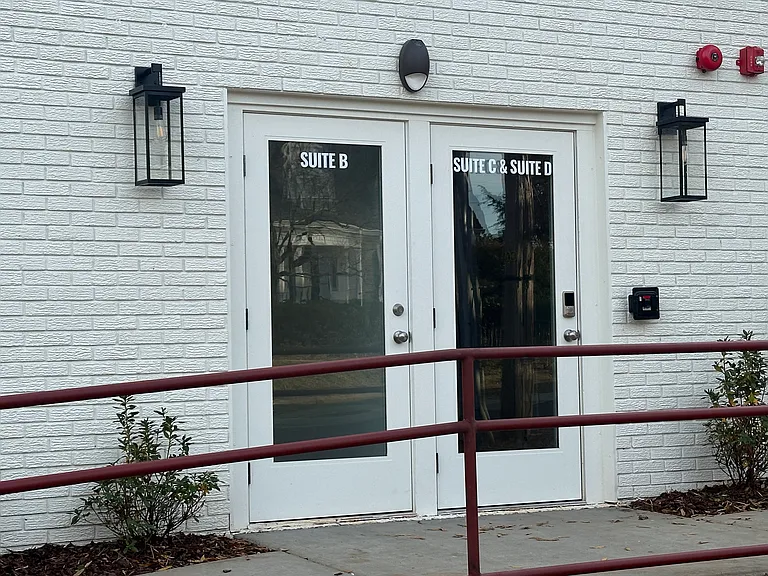 908D Queen City Ave #D — Photo 3
