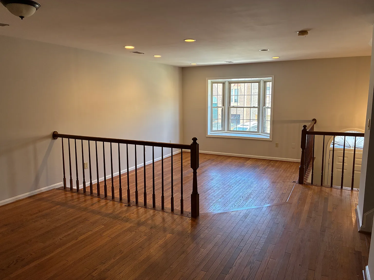 5954 Norham Dr — Photo 2