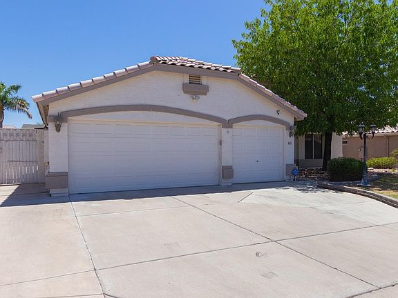 3rd image of 641 N Vista Del Sol