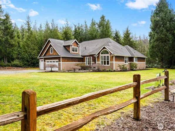 15720 Peacock Hill Road SE, Olalla, WA 98359