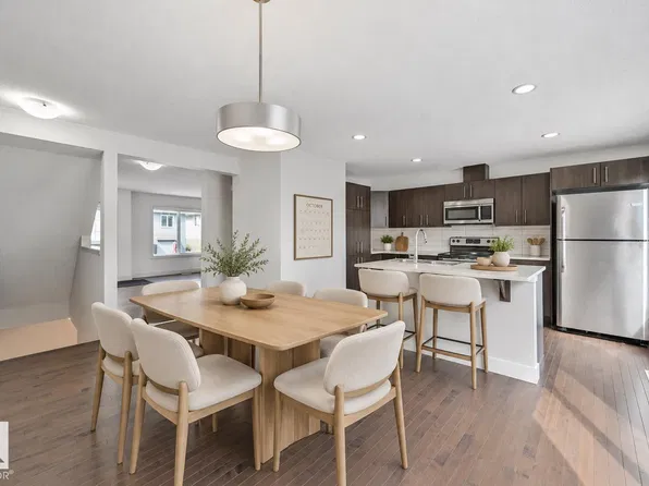 2922 Maple Way NW #35, Edmonton, AB T6T 1A5