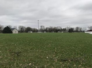 1002 E Riverside Dr, Ionia, MI 48846