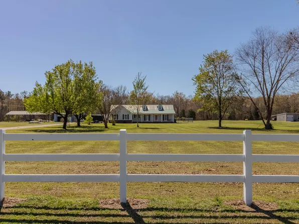 224 Renon Ln, Caledonia, MS 39740