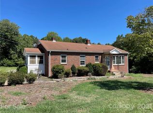 1207 Rock Barn Rd NE, Conover, NC 28613