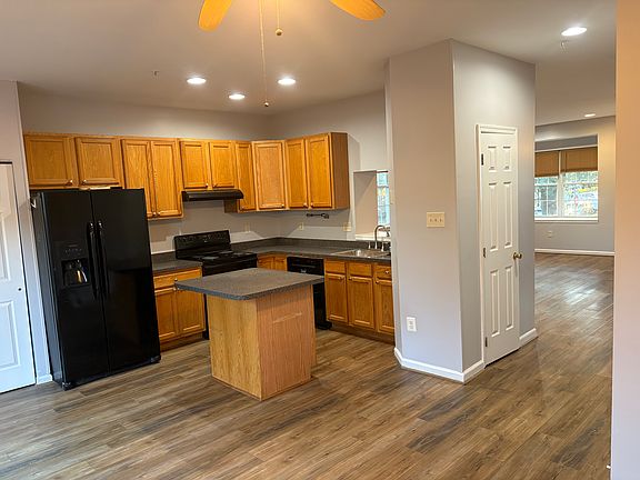 5th image of 1500 N Rambling Way