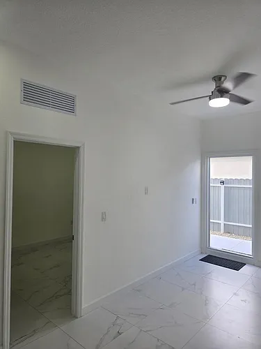 13273 SW 272nd St Photo 1