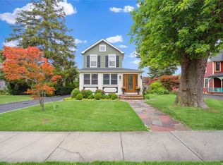 75 Cedar Ave, Patchogue, NY 11772