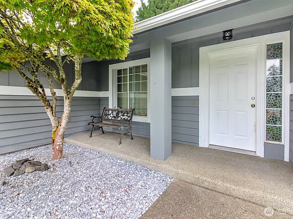 3rd image of 14515 5th Ave E