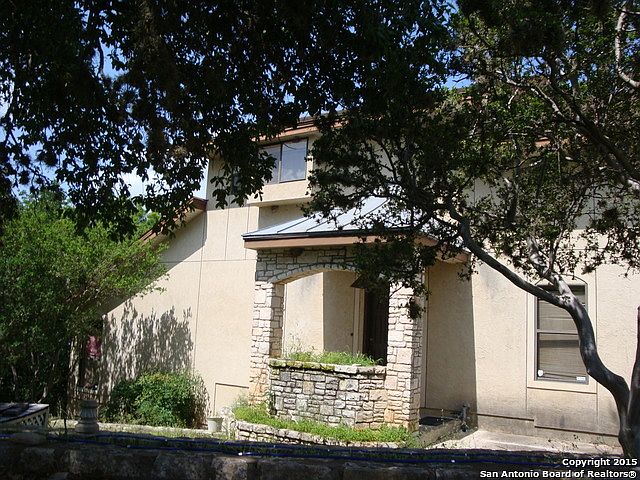 1st image of 1140 Lakeshore Dr N