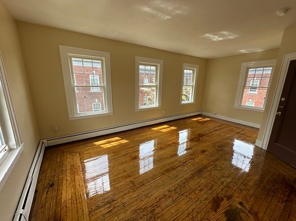 206 Sherman Ave #B11