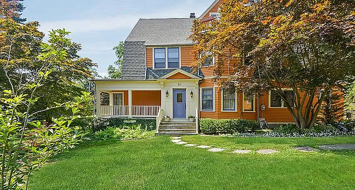 65 Gard Ave photo 1