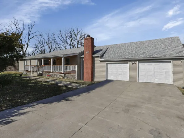 5060 Wheeling Rd NE, Lancaster, OH 43130