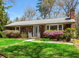 1092 Osterville Est, Barnstable, MA 02630