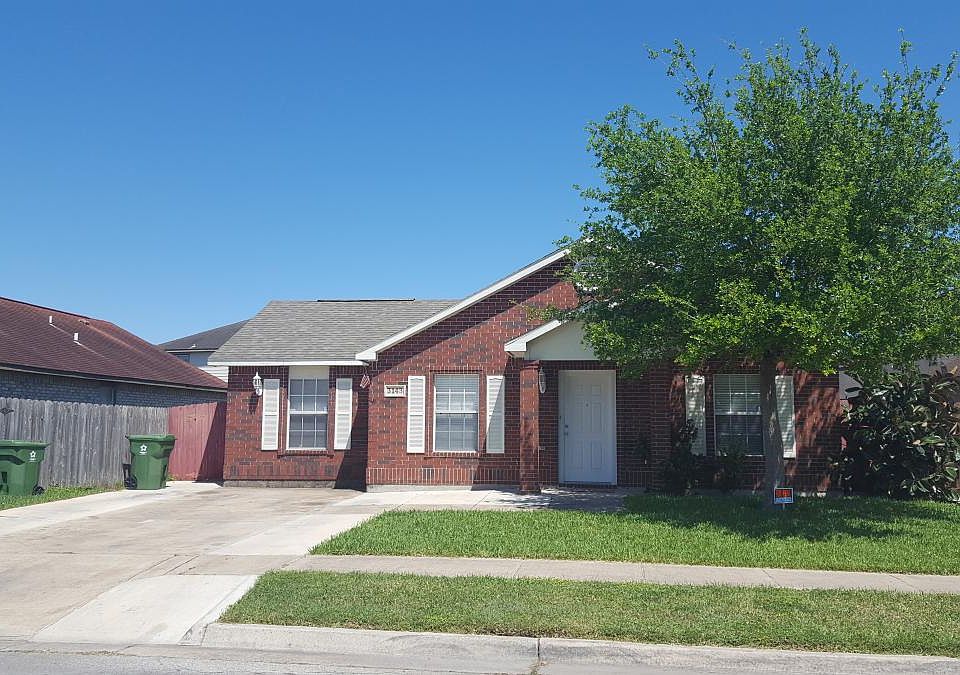 3 bedroom/2 bath/family room that can be used as 4th bedroom