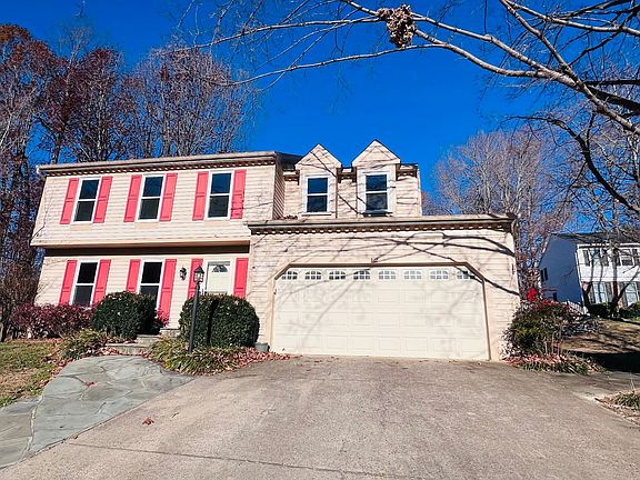 4th image of 12 Lee Ct