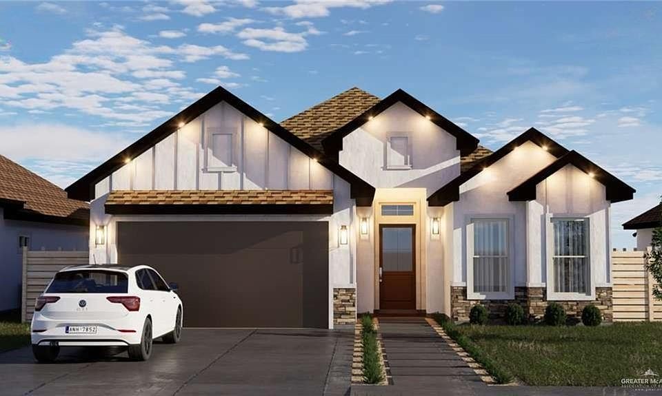 1st image of 10609 N 31st St