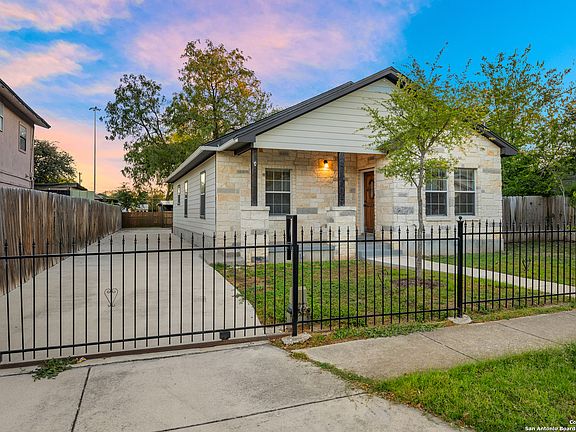 2nd image of 212 W Baylor