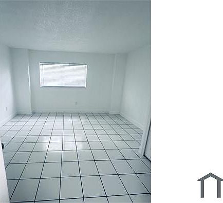 4th image of 1660 NE 150th St APT 105