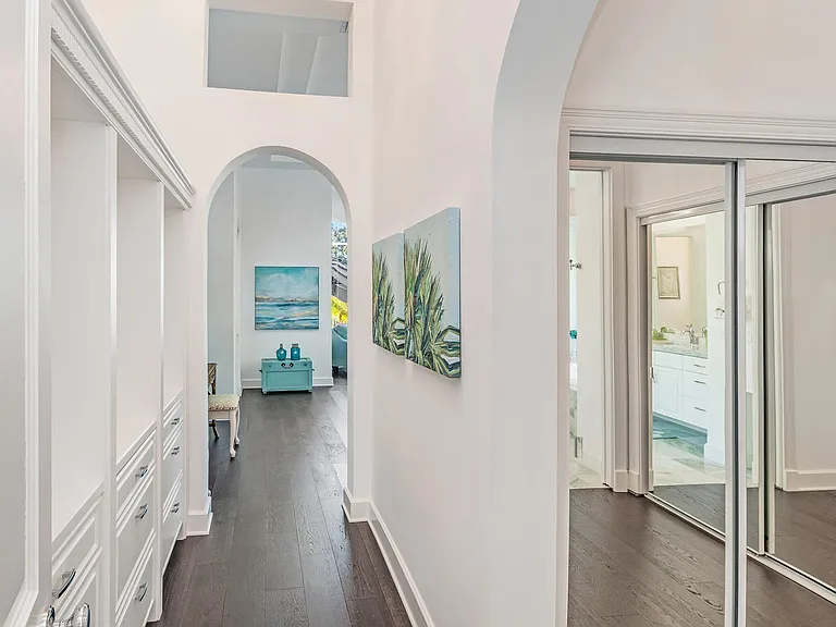 2540 Half Moon Walk — Photo 23