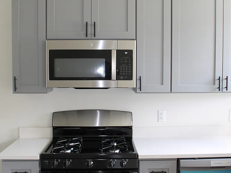 1829 S Champion Ave — Photo 13