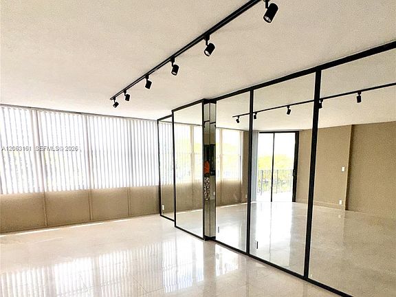 5th image of 1901 Brickell Ave APT B512