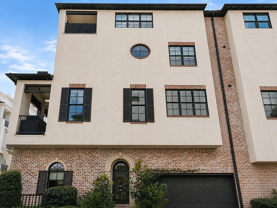 1st image of 1308 Castle Ct #A