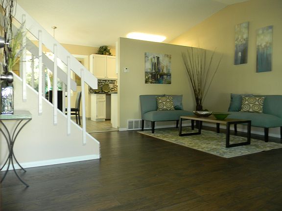 5th image of 6607 Charter Dr