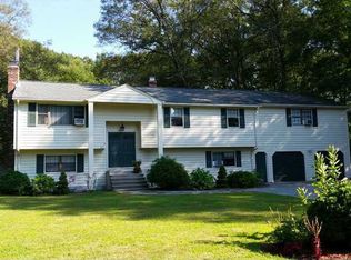 96 Mann School Rd, Smithfield, RI 02917