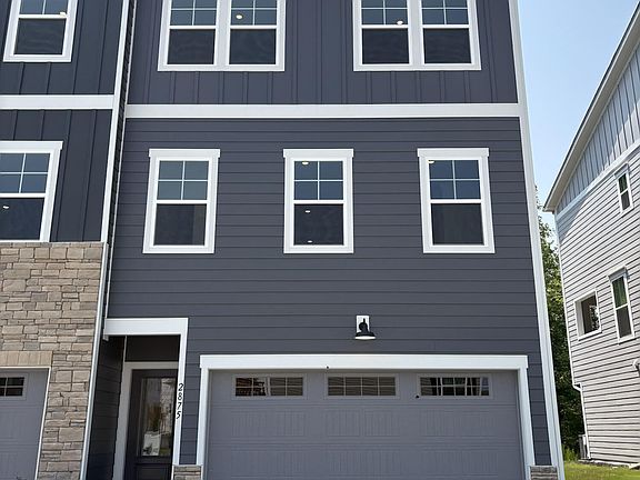 2nd image of 2875 Foster Woods Dr