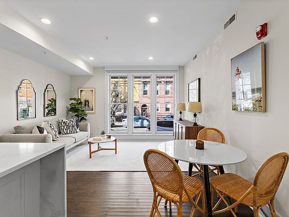 3rd image of 313 7th St #101