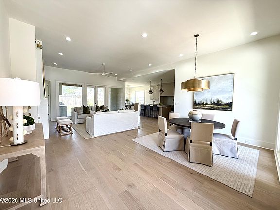 2nd image of 461 Whittington Cir