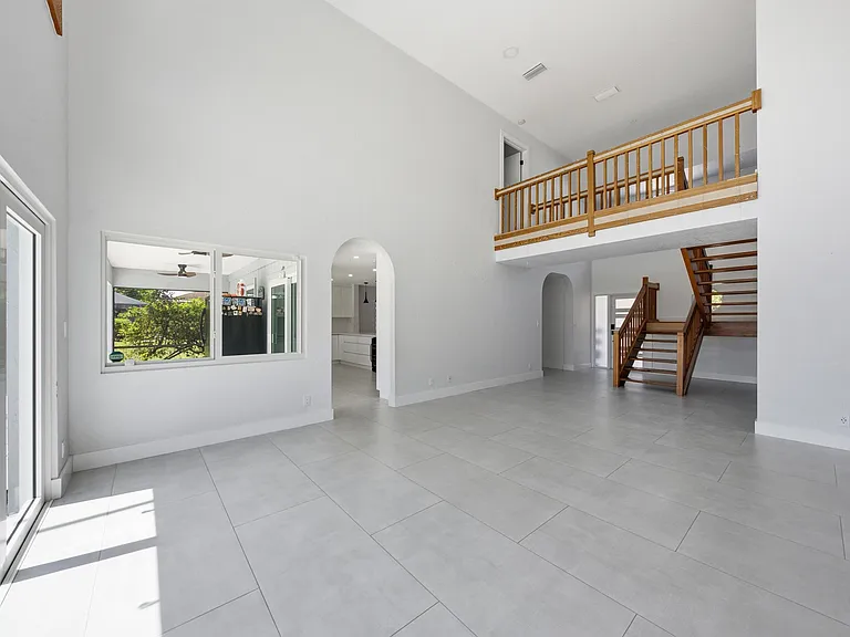 149 Ponce De Leon St — Photo 3