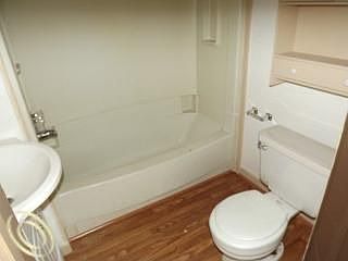 5th image of 664 Goddard St