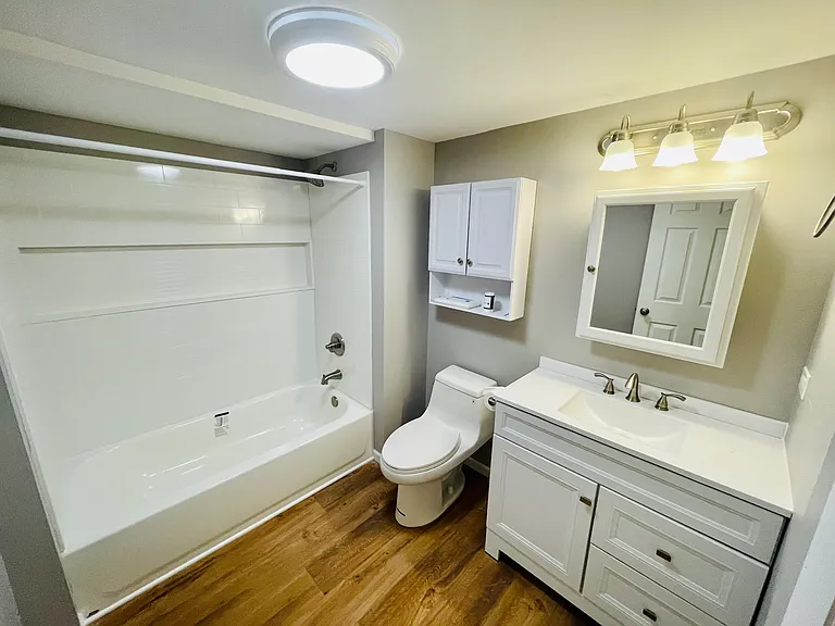 Lower level bath