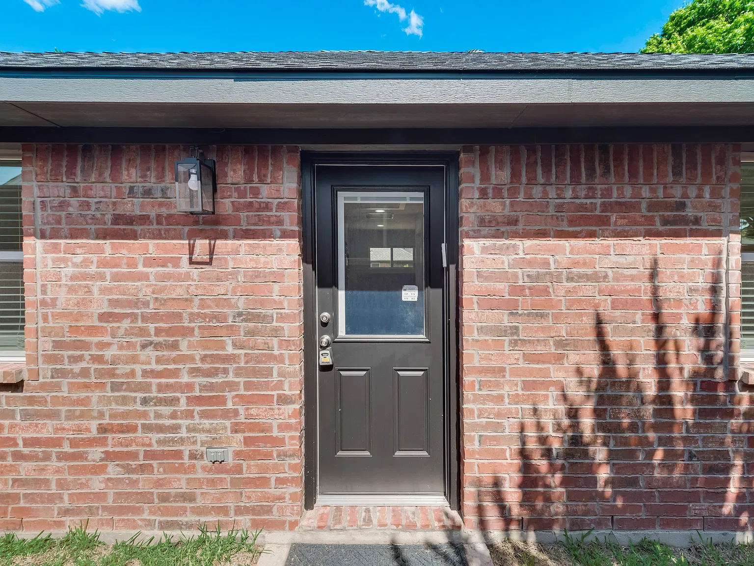 2 bed, 650 sqft, $3,600 — Photo 4
