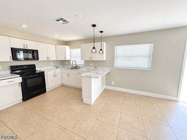 16910 Carmen Ave, Fort Myers, FL 33908