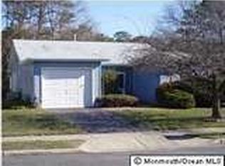 41 Blue Ridge Dr, Brick, NJ 08724