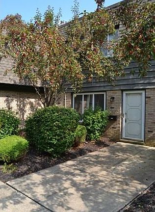 3rd image of 6400 Center St APT 35