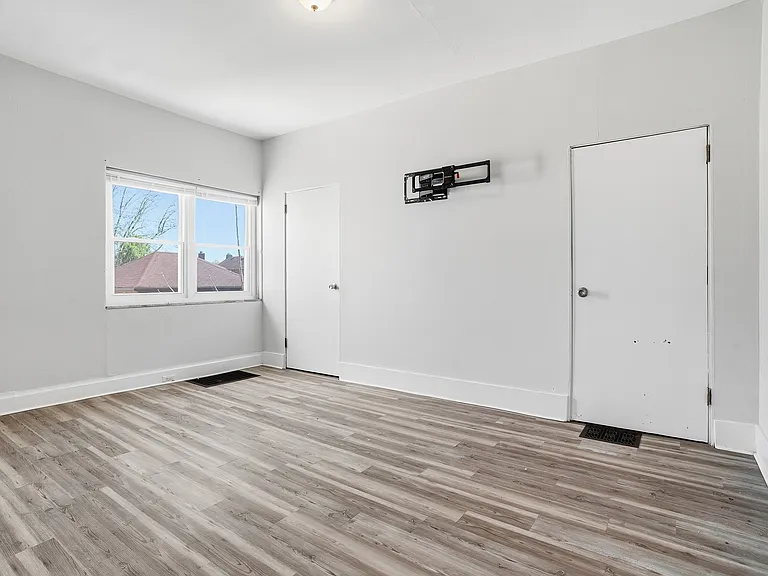 7122 Harrison Ave #1 — Photo 8