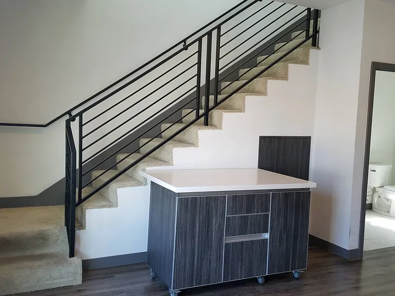 545 N Kenmore Ave — Photo 51