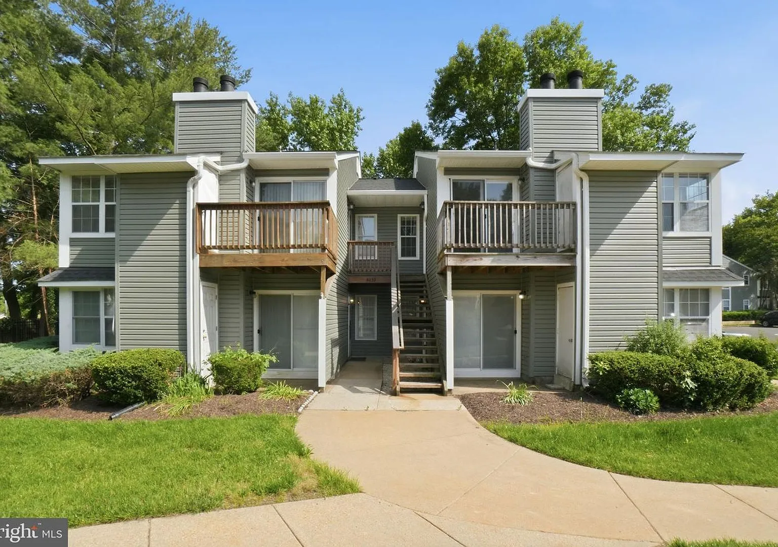 8633 Beekman Pl — Photo 1