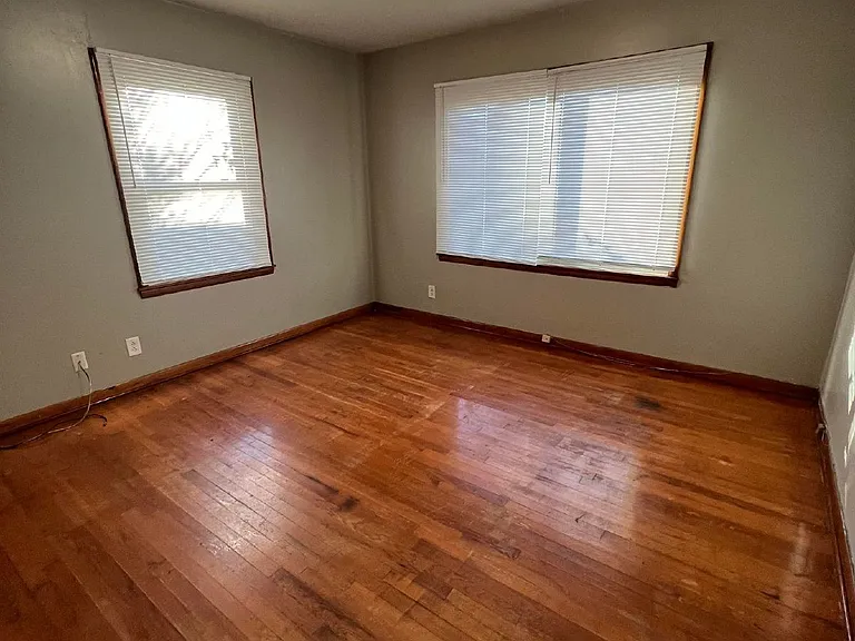 1822 E Owen K Garriott Rd — Photo 7
